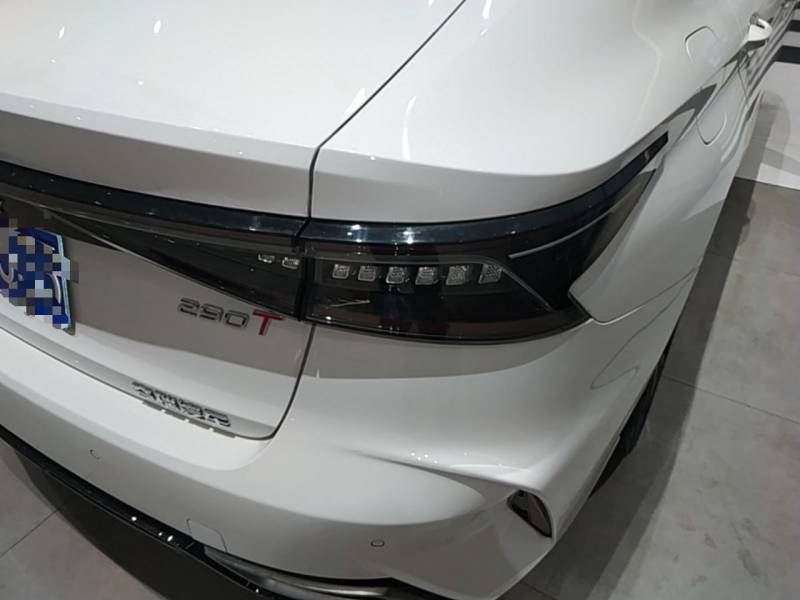 Used Chery Arrizo 8 2023 1.6T DCT Standard — 7