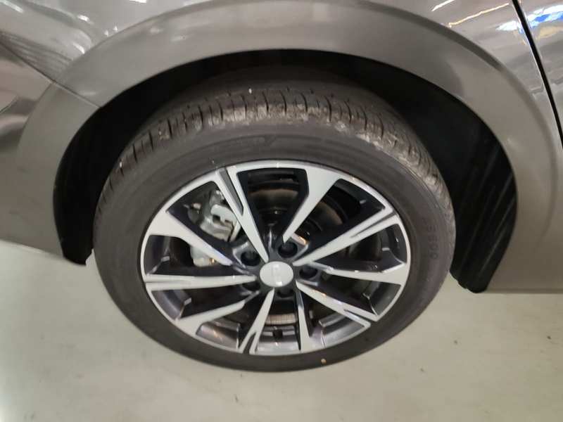 Used Geely Auto Emgrand 2026 Model 4th Generation 4 Millionth Anniversary Edition 1.5L CVT Feiyue Edition — 25