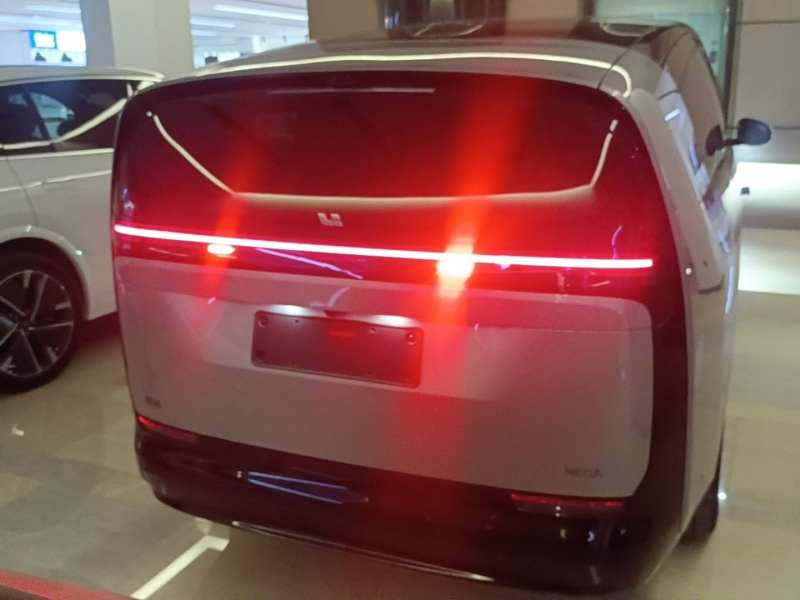 Used Li Auto MEGA 2025 Ultra Smart Refreshed Edition — 5