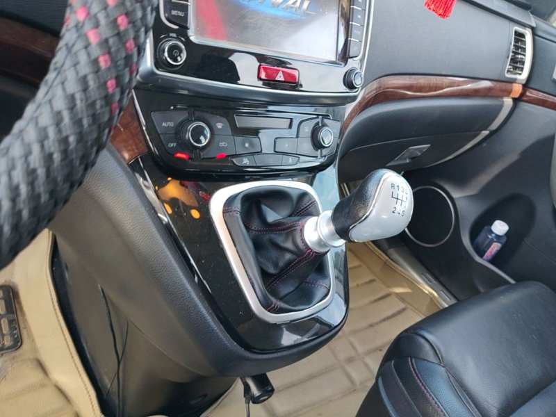Used Haval H6 2013 Sports Edition 1.5T Manual Two-Wheel Drive Elite Model — 15