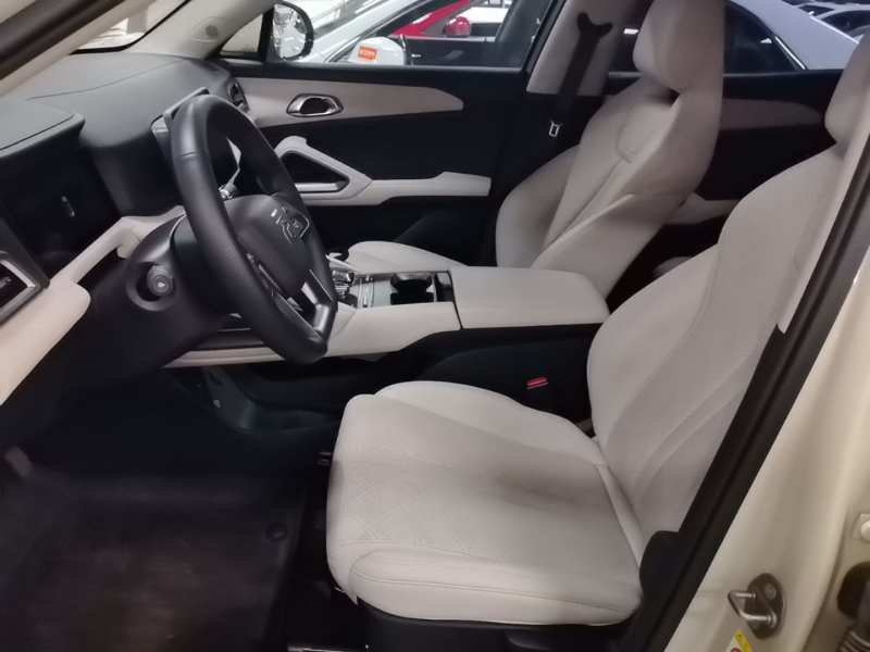 Used BYD Yuan UP 2024 401 km Active Version — 14