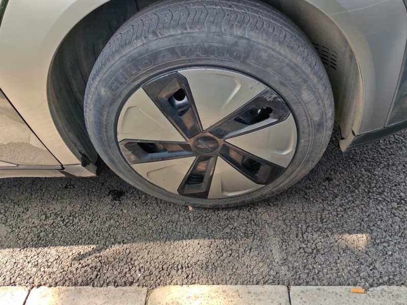 Used AION Y 2023 Younger — 8