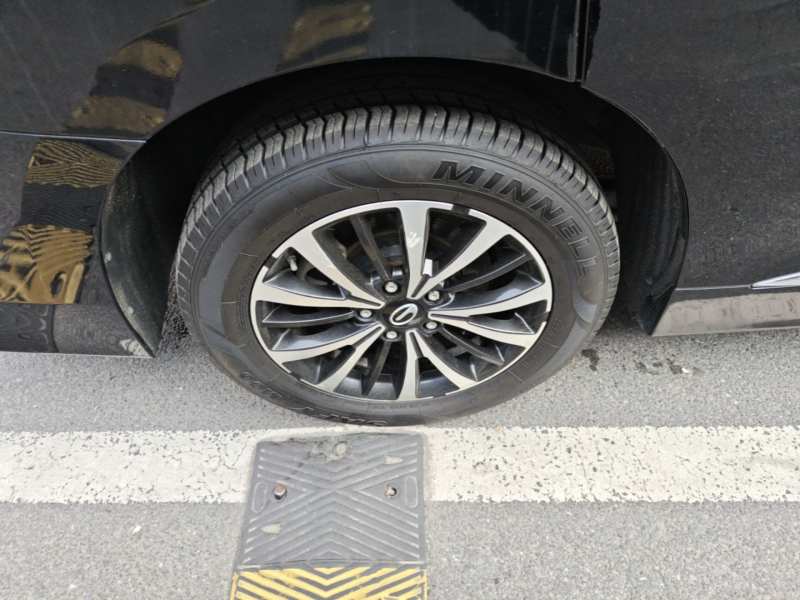 Used GAC Trumpchi M8 2023 Lingxiu Series 390T Deluxe Edition — 25