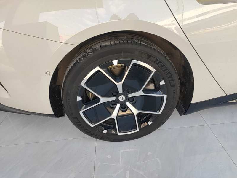 Used Xiaomi Auto SU7 2024 Rear-Drive Long-Range Intelligent Driving Version — 25