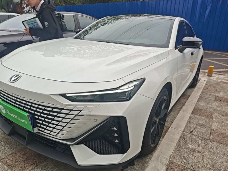 Used CHANGAN UNI-V 2024 1.5T High-Energy Version — 1