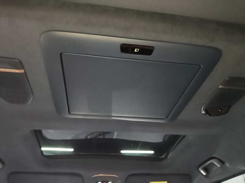 Used Zeekr 009 2022 WE Edition — 17