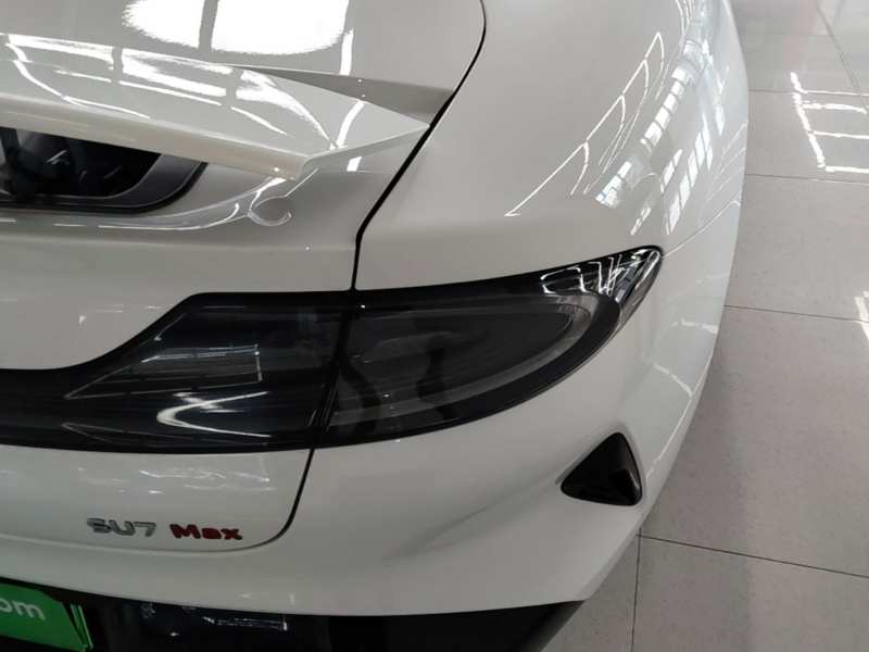 Used Xiaomi Auto SU7 2024 Four-Wheel Drive Ultra-Long Range Advanced Intelligent Driving Max Edition — 7