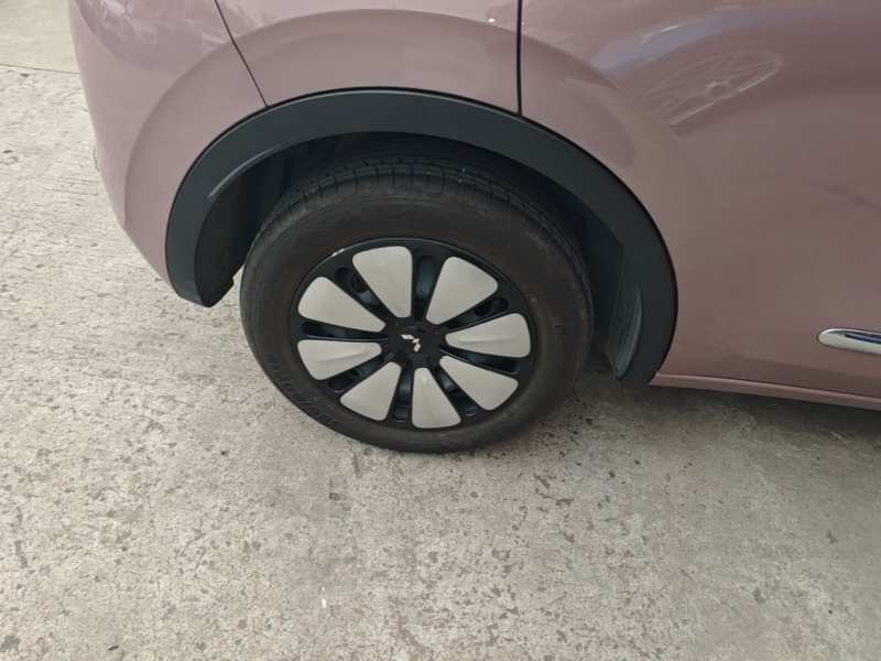 Used Wuling Bingo 2023 333 km Lingxi Connected+ Version — 25