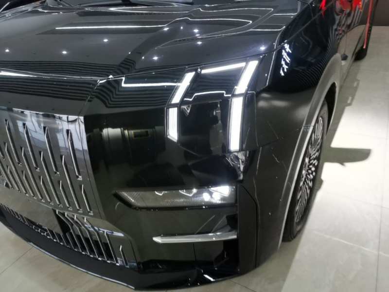 Used Zeekr 009 2022 WE Edition — 23