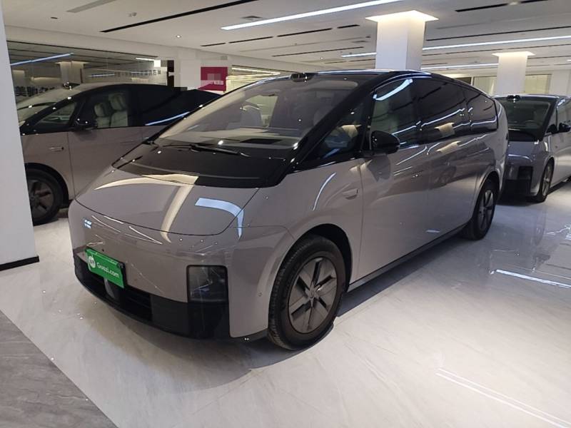 Used Li Auto MEGA 2025 Ultra Smart Refreshed Edition
