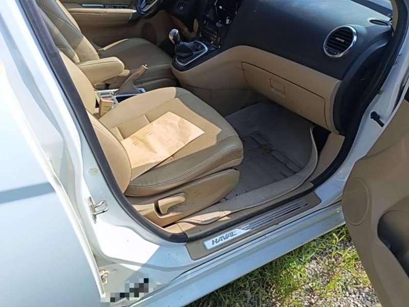 Used Haval H6 2011 2.0L Manual Two-Wheel Drive Urban Version — 28