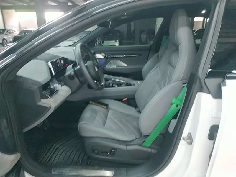 Used Zeekr 001 2023 WE Edition 100 kWh — 14