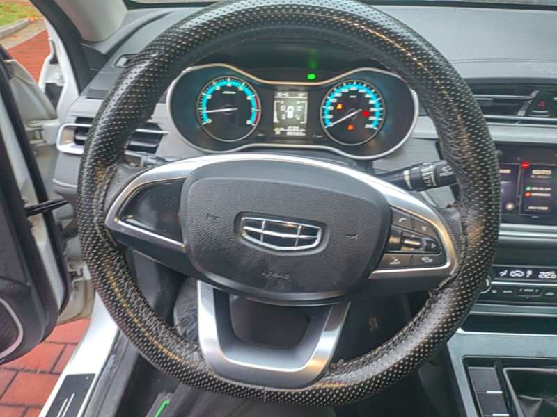 Used Geely Auto Emgrand 2021 UP 1.5L Manual Luxury Model — 10