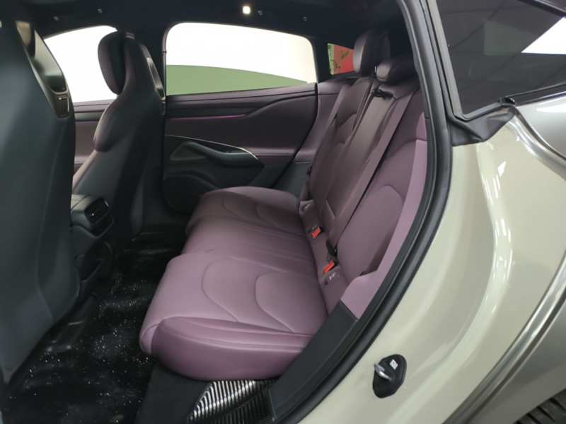 Used Xiaomi Auto SU7 2024 Rear-Drive Long-Range Intelligent Driving Version — 16