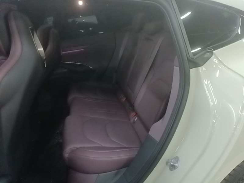 Used Xiaomi Auto SU7 2024 Four-Wheel Drive Ultra-Long Range Advanced Intelligent Driving Max Edition — 16