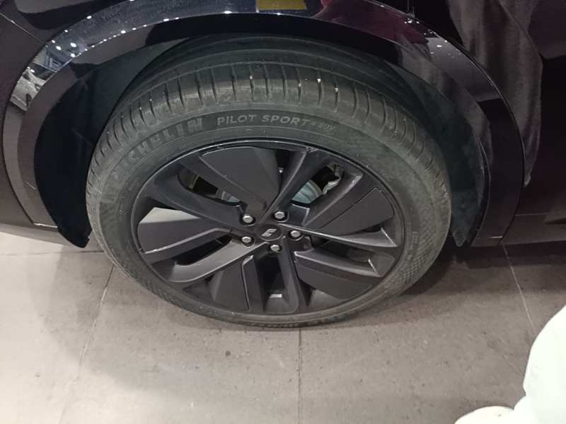 Used Li Auto L9 2022 Max model — 25