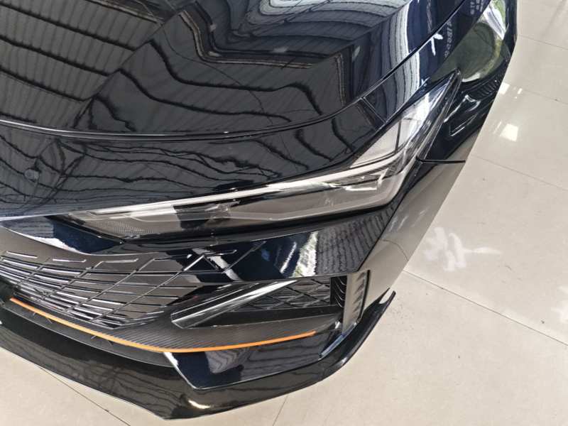 Used CHANGAN UNI-V 2023 1.5T Sport Edition — 23