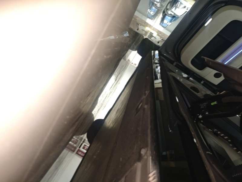 Used Li Auto MEGA 2025 Ultra Smart Refreshed Edition — 21