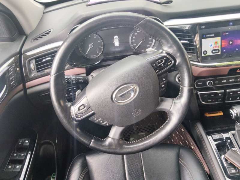 Used GAC Trumpchi GS8 2017 320T Two-Wheel Drive Luxury Smart Connectivity Version (7 Seats) — 2