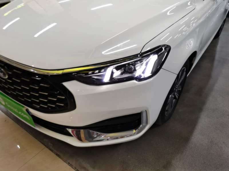 Used Ford Escort 2021 1.5L Automatic Diamond Edition — 23