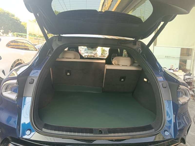 Used Xiaomi Auto YU7 2025 Ultra-Long Range High-Performance All-Wheel-Drive Max Edition — 18