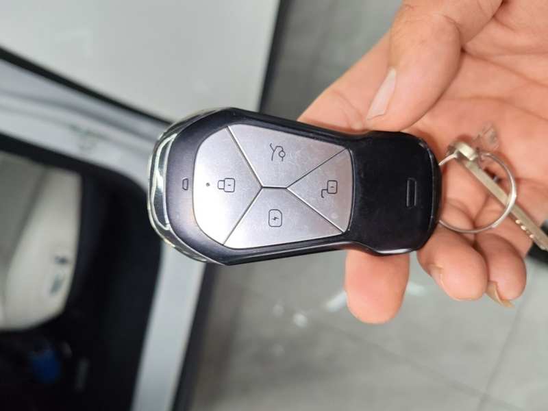 Used XPeng G6 2023 580 Long-Range Pro — 8