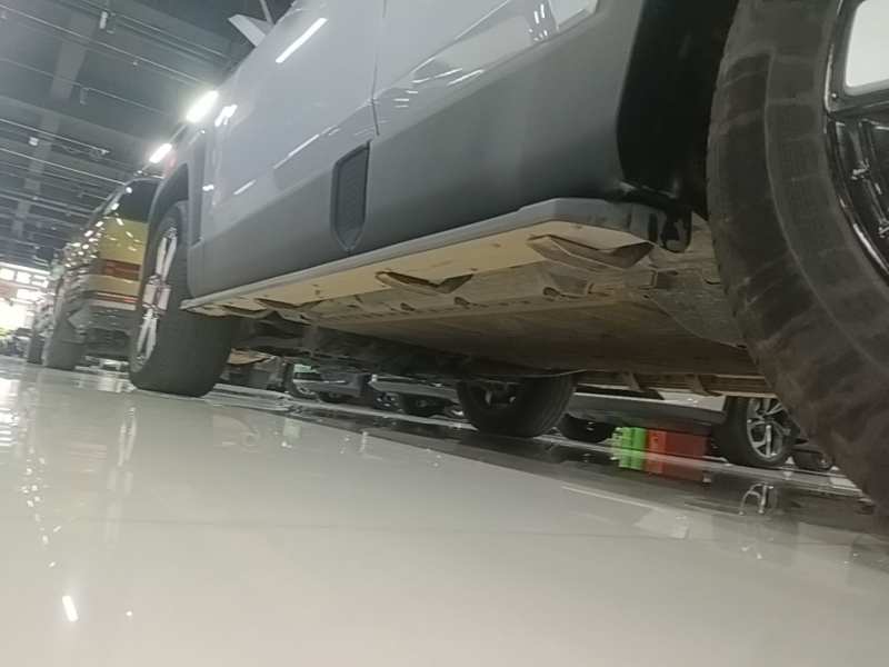 Used Deepal G318 2024 Four-Wheel-Drive Air Suspension Model — 21