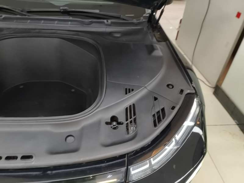 Used XPeng P7 2022 480 Standard Range Smart Drive Edition — 23