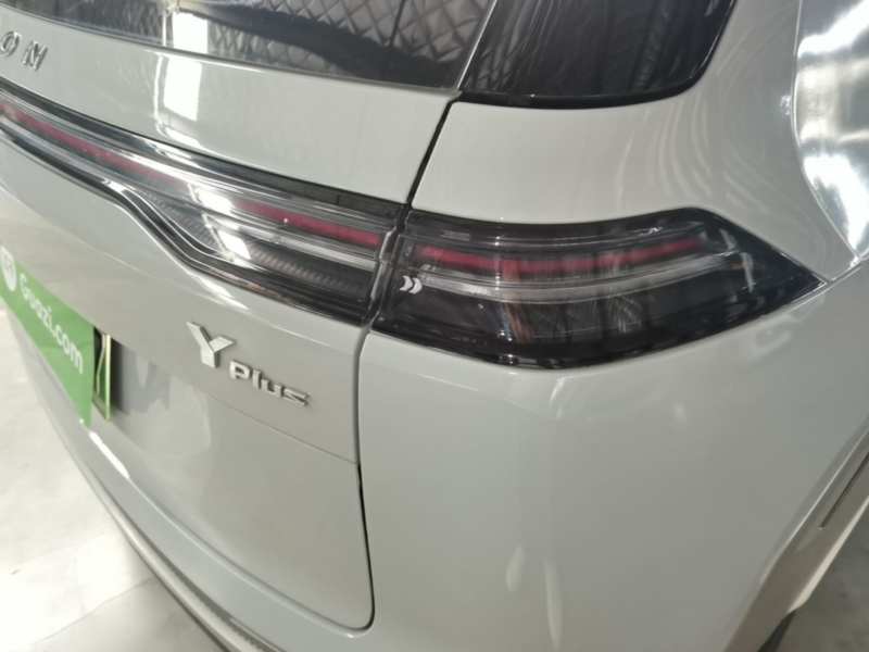 Used AION Y 2023 Younger Star Edition — 7