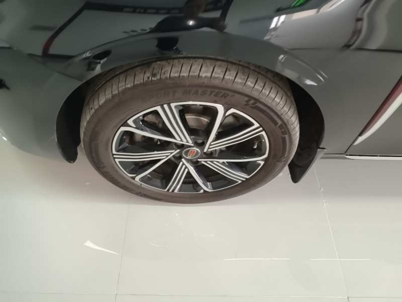 Used Hongqi H5 PHEV 2025 170 Super Hybrid Version — 23