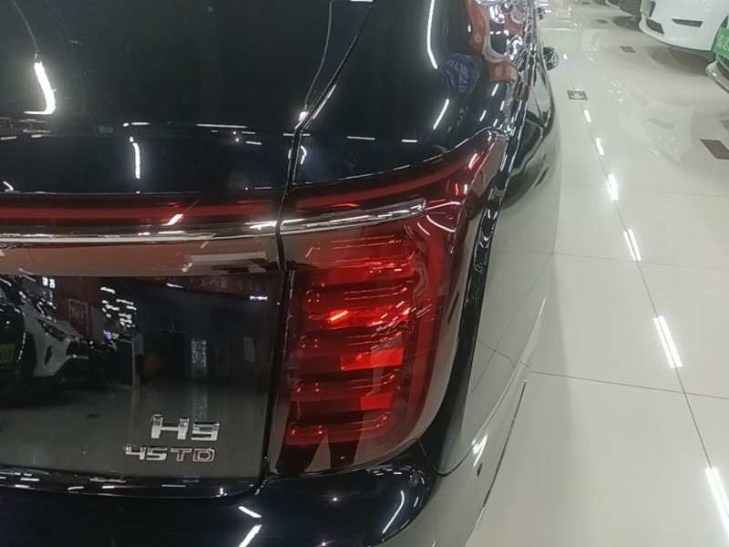 Used Hongqi H9 2025 2.0T Two-Wheel-Drive Flagship Luxury Business Edition 5 Seats — 7
