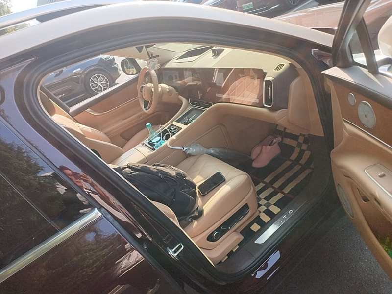 Used Hima AITO M9 2025 Extended-Range Ultra Version 52 kWh 6-Seater — 28