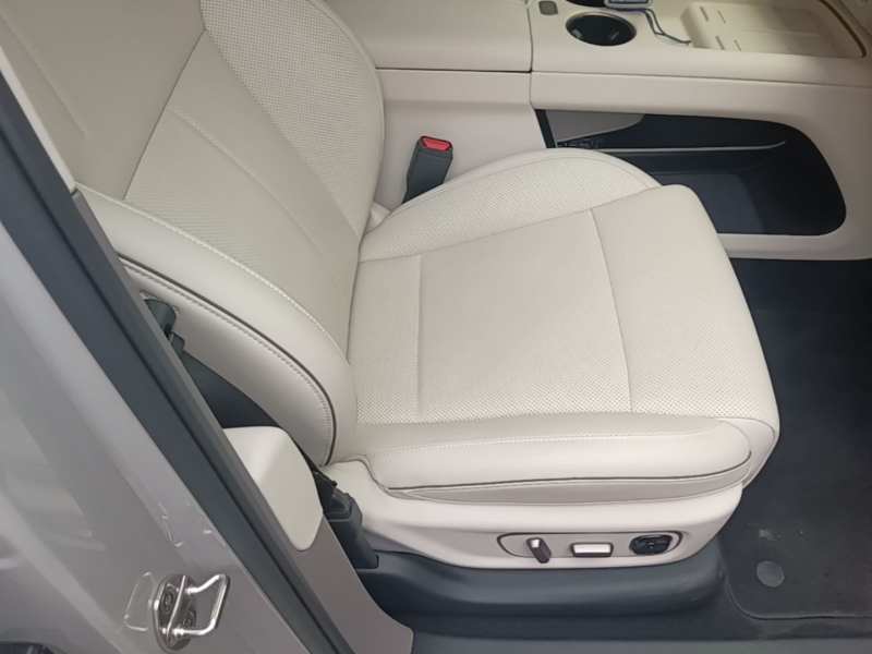 Used Li Auto i8 2025 Model Standard Version — 24