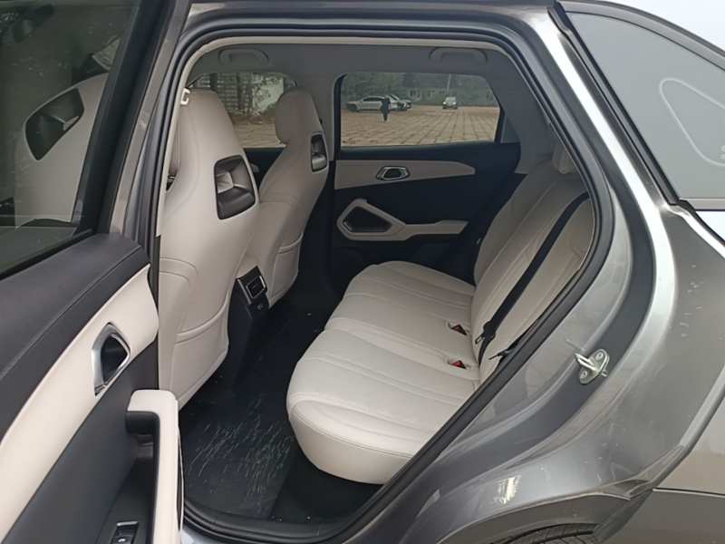 Used BYD Yuan UP 2025 Model 301KM Leading Version — 16