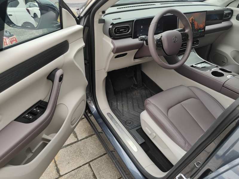 Used Leapmotor C11 2024 All-Electric 580 Luxury Edition — 15