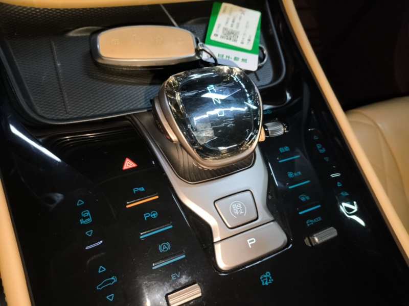 Used Denza D9 2022 DM-i 970 Four-Wheel Drive Flagship Model — 13