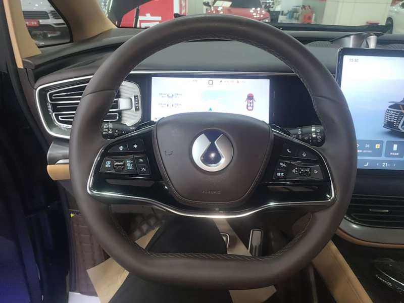 Used Denza D9 2025 DM-i Smart Drive 1020 Four-Wheel Drive Deluxe Model — 10
