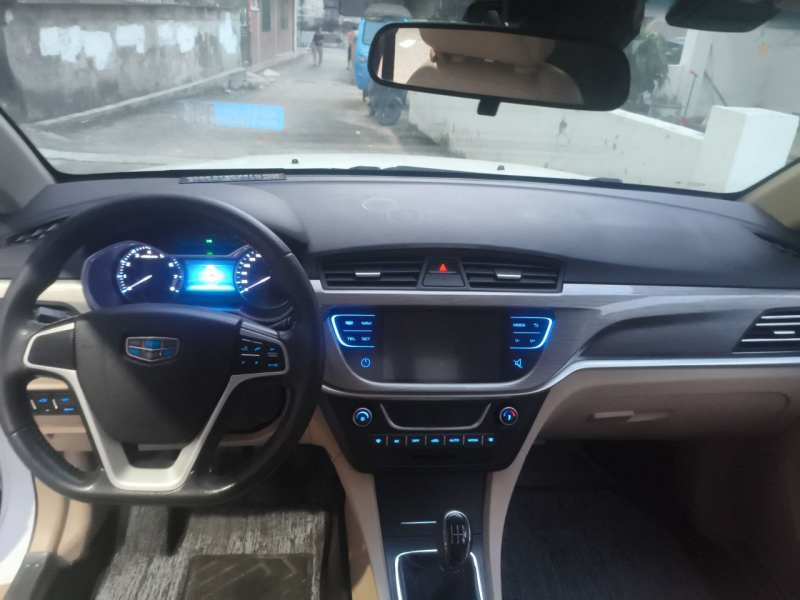 Used Geely Auto Emgrand 2017 Sedan Million Edition 1.5L Manual Luxury Model — 5