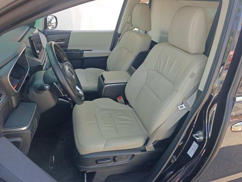 Used Honda Odyssey 2022 2.0L eHEV Prestige Four-Seater Edition — 14