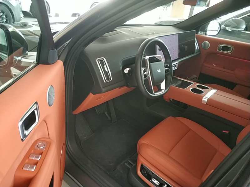 Used Li Auto L8 2025 Max Smart Refresh Edition — 15