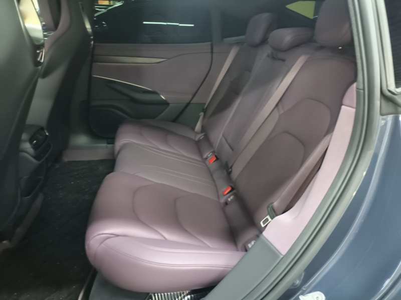 Used Xiaomi Auto SU7 2024 Rear-Drive Long-Range Intelligent Driving Version — 16
