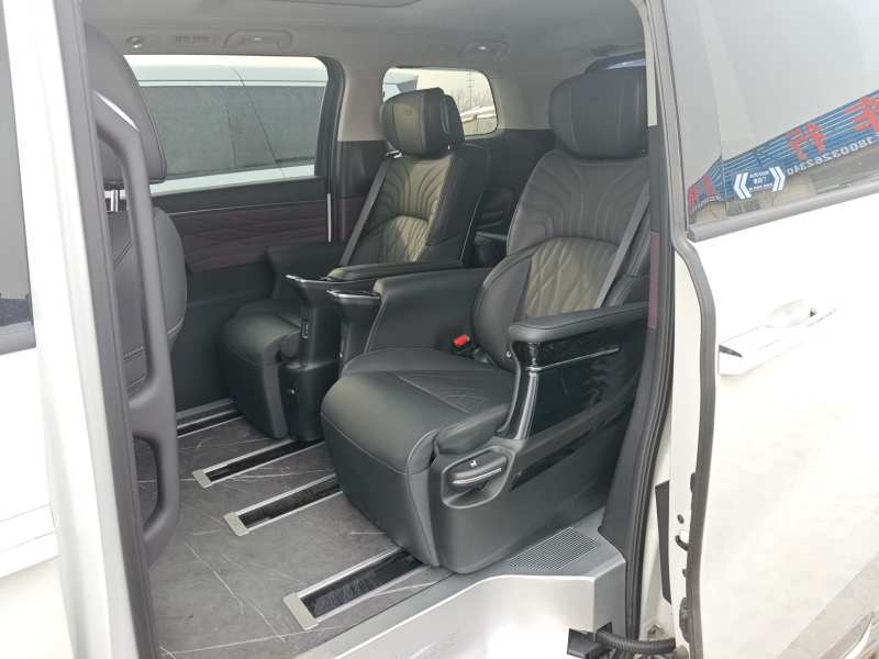 Used GAC Trumpchi M8 2024 Master Series 400T Prestige Edition — 16