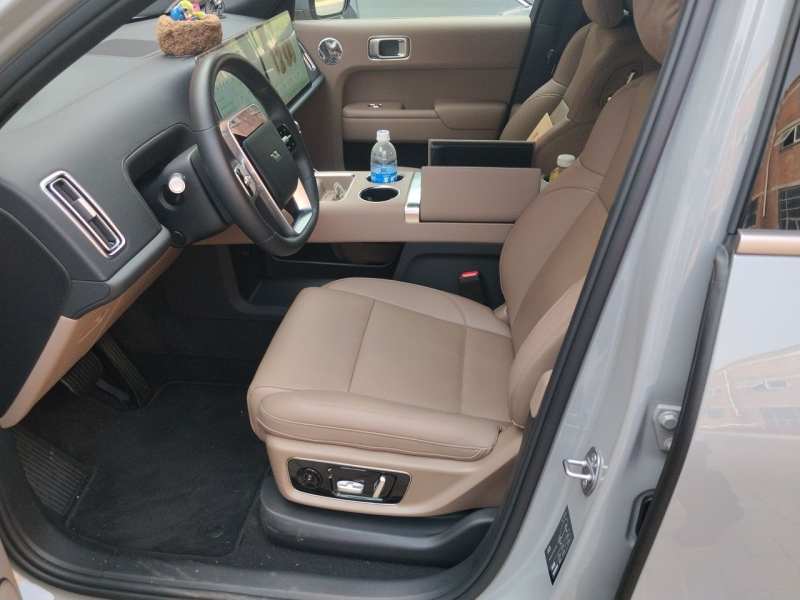 Used Li Auto L9 2025 Ultra Smart Refreshed Edition — 16