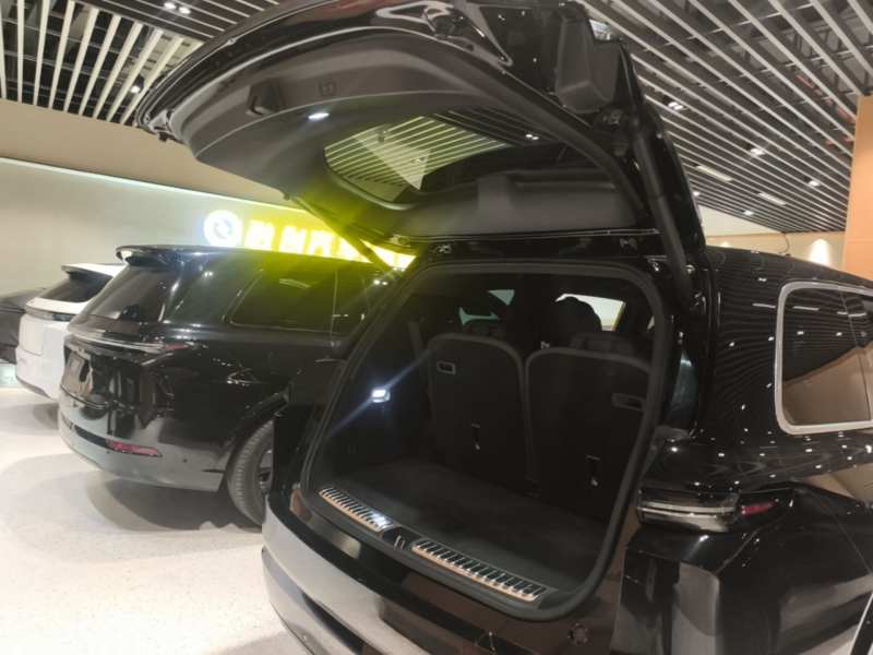 Used Li Auto L9 2022 Max model — 18