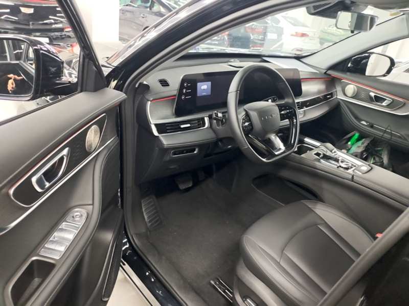 Used Chery Tiggo 8 PRO 2025 290T Two-Wheel-Drive Luxury Edition — 15