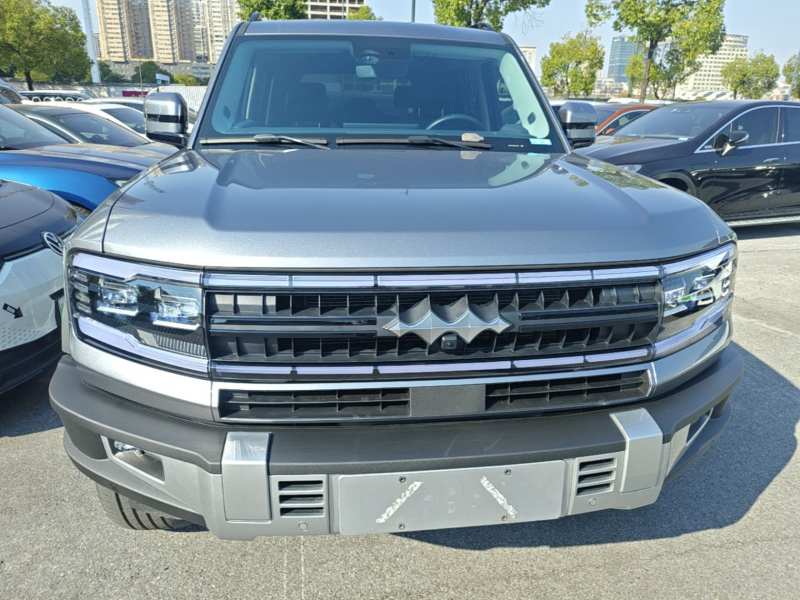 Used Formula Leopard 5 2023 Navigator Edition — 2