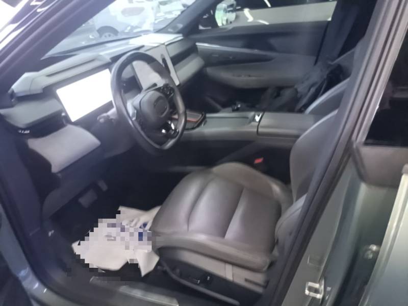 Used Lynk & Co 08 EM-P 2023 220km All-Wheel-Drive Performance Halo — 14