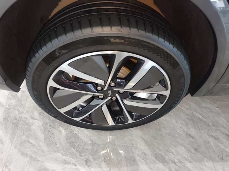 Used Li Auto L9 2022 Max model — 25