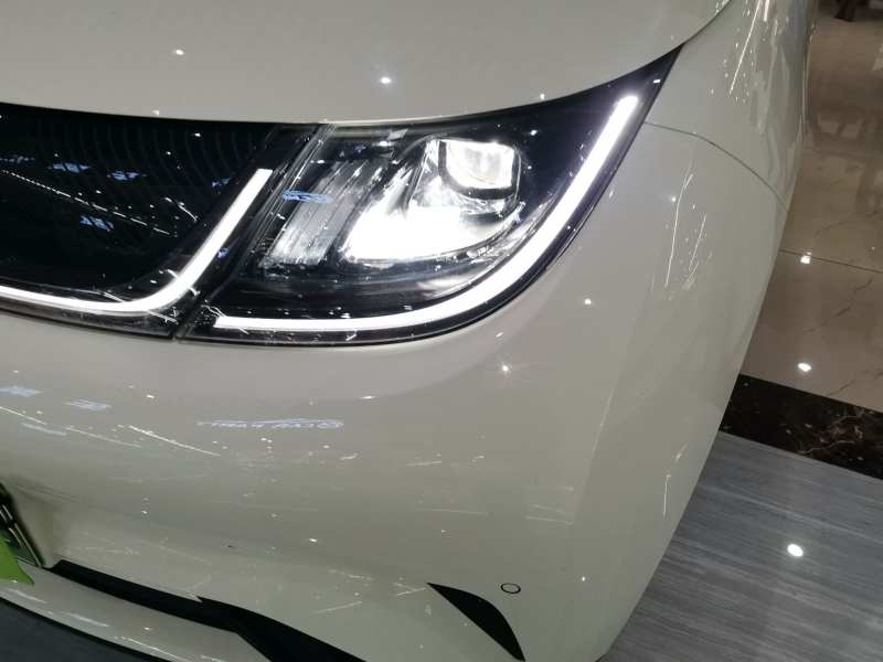 Used BYD Dolphin 2023 420 km Fashion Edition — 23