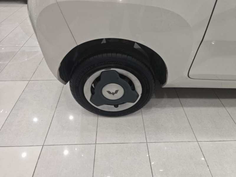 Used Wuling Hongguang MINIEV 2022 Macaron Premium Model – Lithium Iron Phosphate — 26